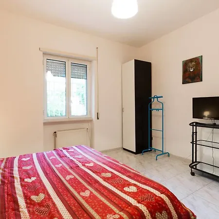 Braccianese Apartment *
