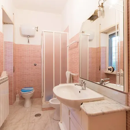 Apartment Braccianese Rome
